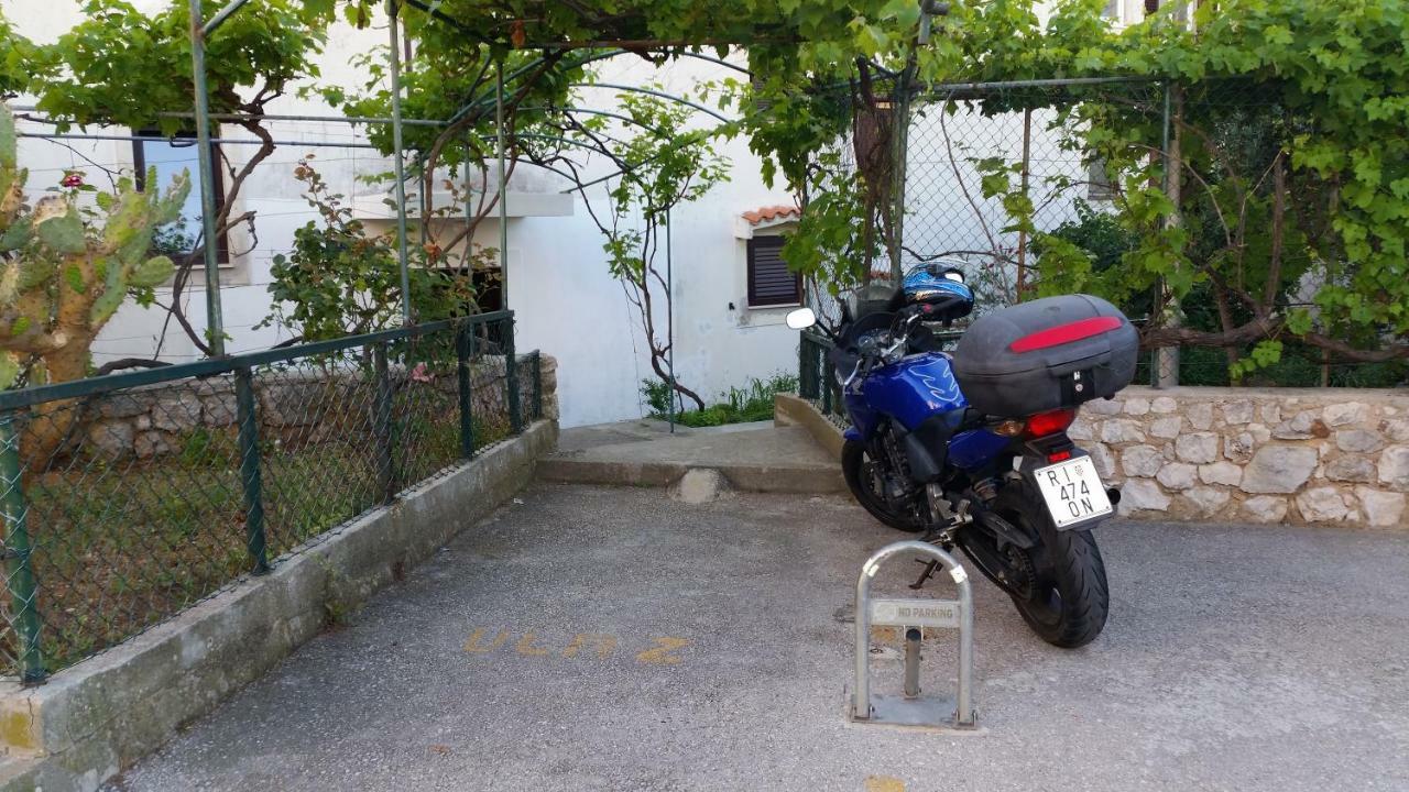 apartman Sabljak Mali Losinj Bagian luar foto